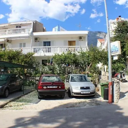 Apartment Zika *