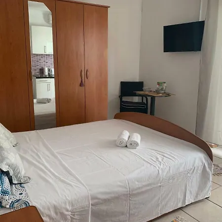 Zika Apartment